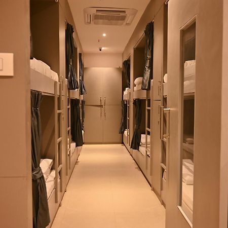 Bed & Bread Dormitory Bharuch ภายนอก รูปภาพ